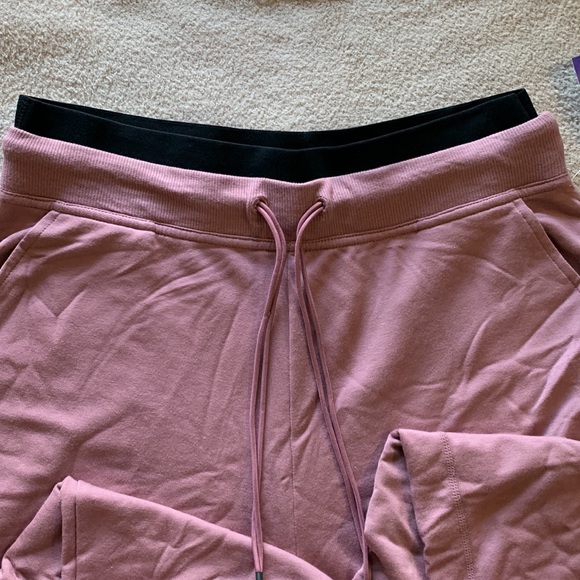 Active Wear - Picture 2 of 7